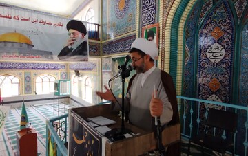 امام جمعه بافت: گره‌گشایی مشکلات کشور در گرو تلاش داخلی است، نه توافقات خارجی