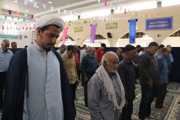 تصاویر/ اقامه نماز جمعه اندوهجرد