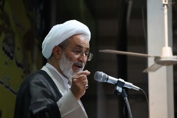 روحانیت پیشگام در دفاع از ارزش‌های اسلامی است
