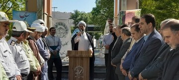 تصاویر/ مراسم غبارروبی و عطر افشانی مزار شهداء شهر اسکو