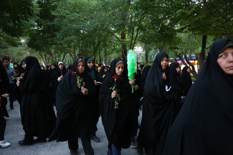 تصاویر / اجتماع بزرگ خادمیاران و یاوران رضوی اصفهان