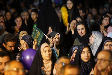 تصاویر / جشن بزرگ میلاد امام رضا (ع) در میدان امام خمینی (ره) اصفهان