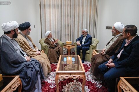 الأمين العام للعتبة العلوية المقدسة يلتقي المرجع الديني سماحة الشيخ جوادي الآملي