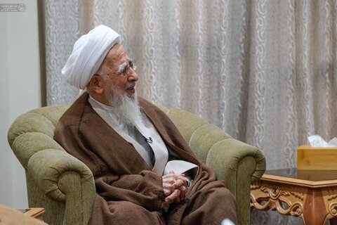 الأمين العام للعتبة العلوية المقدسة يلتقي المرجع الديني سماحة الشيخ جوادي الآملي