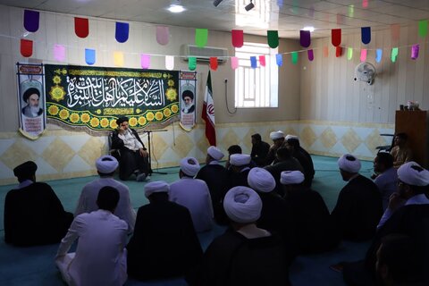 درس اخلاق طلاب مدرسه علمیه رضویه شهرستان هویزه