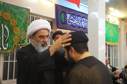 تصاویر / مراسم عمامه گذاری طلاب توسط آیت الله فاضل لنکرانی در روز میلاد امام رضا (ع)