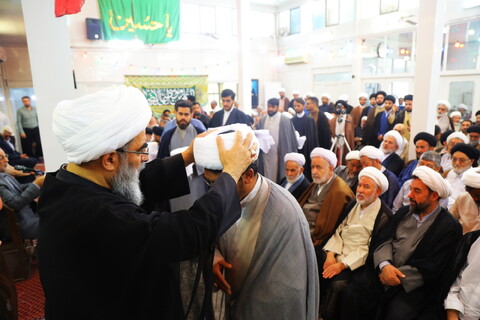 تصاویر / مراسم عمامه گذاری طلاب توسط آیت الله فاضل لنکرانی در روز میلاد امام رضا (ع)