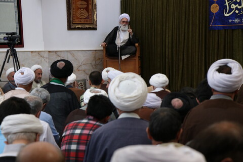 تصاویر / مراسم جشن روز میلاد امام رضا (ع) در دفتر آیت الله العظمی نوری همدانی