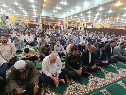 آیین عبادی سیاسی نمازجمعه بوشهر به روایت تصاویر