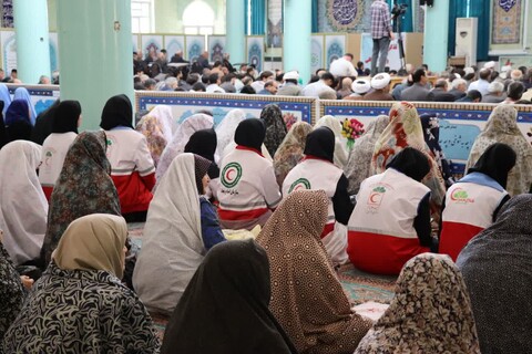 تصاویر/ اقامه نماز جمعه شهر تکاب