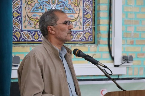 تصاویر/ اقامه نماز جمعه شهر تکاب