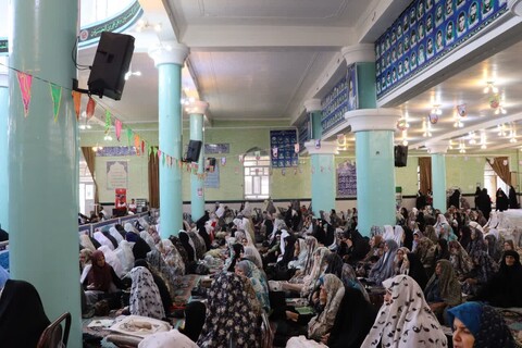 تصاویر/ اقامه نماز جمعه شهر تکاب