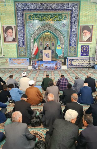 تصاویر/ اقامه نماز جمعه شهر تکاب