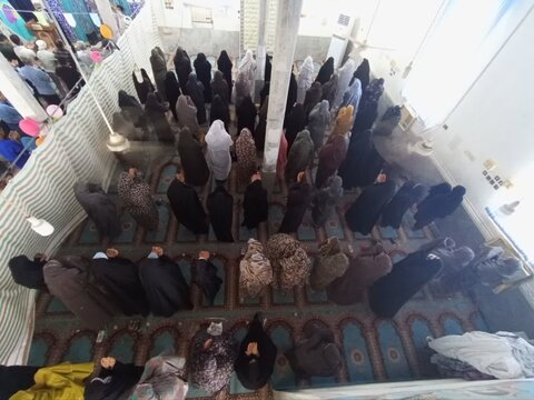 تصاویر/ اقامه نماز جمعه نودژ