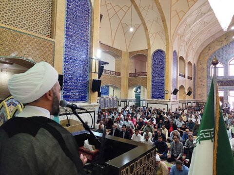 تصاویر/ اقامه نماز جمعه بم