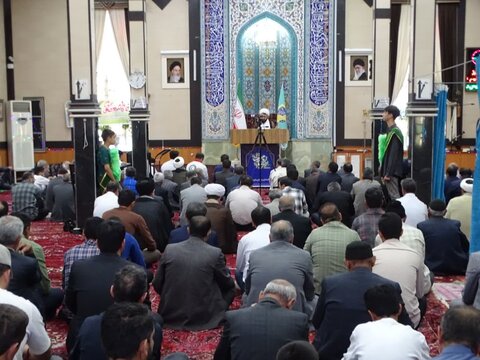 تصاویر/ آیین عبادی سیاسی نماز جمعه چهاربرج