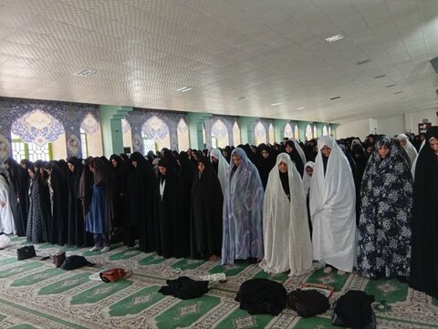 تصاویر/ اقامه نماز جمعه عنبرآباد