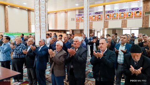 تصاویر/ اقامه نماز جمعه شهر کشاورز