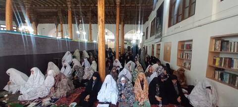 تصاویر/ اقامه نماز جمعه عجب شیر