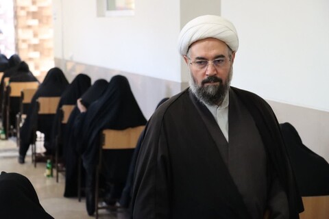 تصاویر/ برگزاری آزمون اعطای مدرک تخصصی به حفاظ قرآنی در آذربایجان شرقی