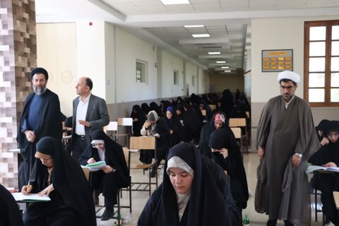 تصاویر/ برگزاری آزمون اعطای مدرک تخصصی به حفاظ قرآنی در آذربایجان شرقی