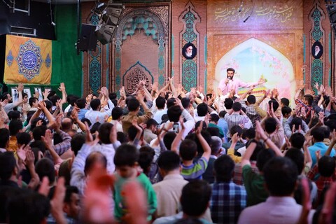 تصاویر|مراسم جشن میلاد حضرت ثامن الحجج در هیئت فدائیان حسین
