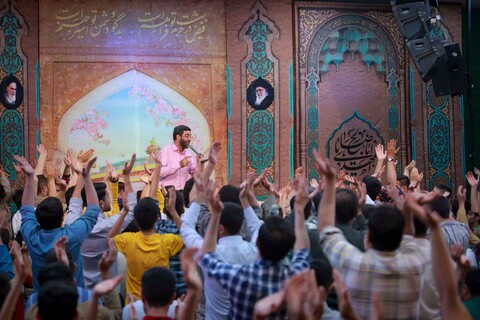 تصاویر|مراسم جشن میلاد حضرت ثامن الحجج در هیئت فدائیان حسین