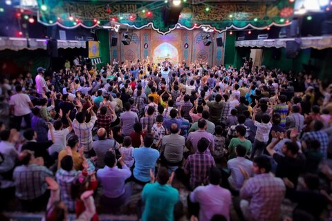 تصاویر|مراسم جشن میلاد حضرت ثامن الحجج در هیئت فدائیان حسین