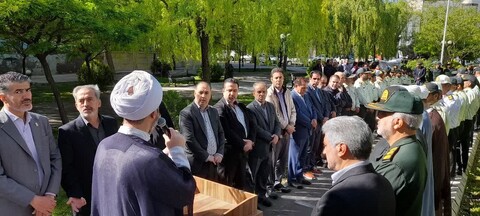 تصاویر/ مراسم غبار روبی و عطر افشانی مزار شهداء شهر اسکو