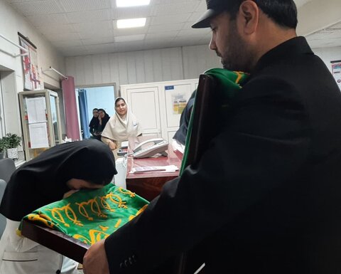 تصاویر/حضورکاروان زیر سایه خورشیددر زایشگاه شبیه خوانی کاشان