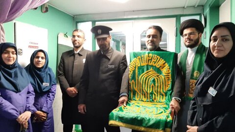 تصاویر/حضورکاروان زیر سایه خورشیددر زایشگاه شبیه خوانی کاشان