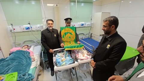 تصاویر/حضورکاروان زیر سایه خورشیددر زایشگاه شبیه خوانی کاشان