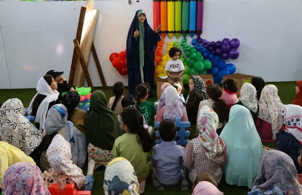 برگزاری پنجمین رویداد «ریحانه‌شو» با حضور ۶۰۰ مادر و دختر یزدی + عکس