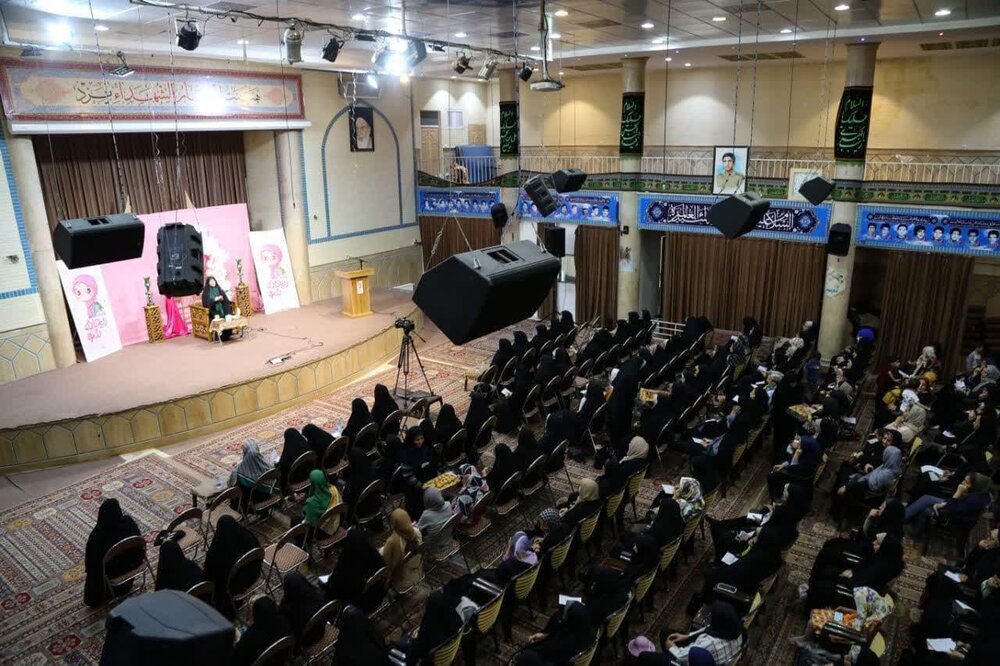 برگزاری پنجمین رویداد «ریحانهشو» با حضور ۶۰۰ مادر و دختر یزدی + عکس