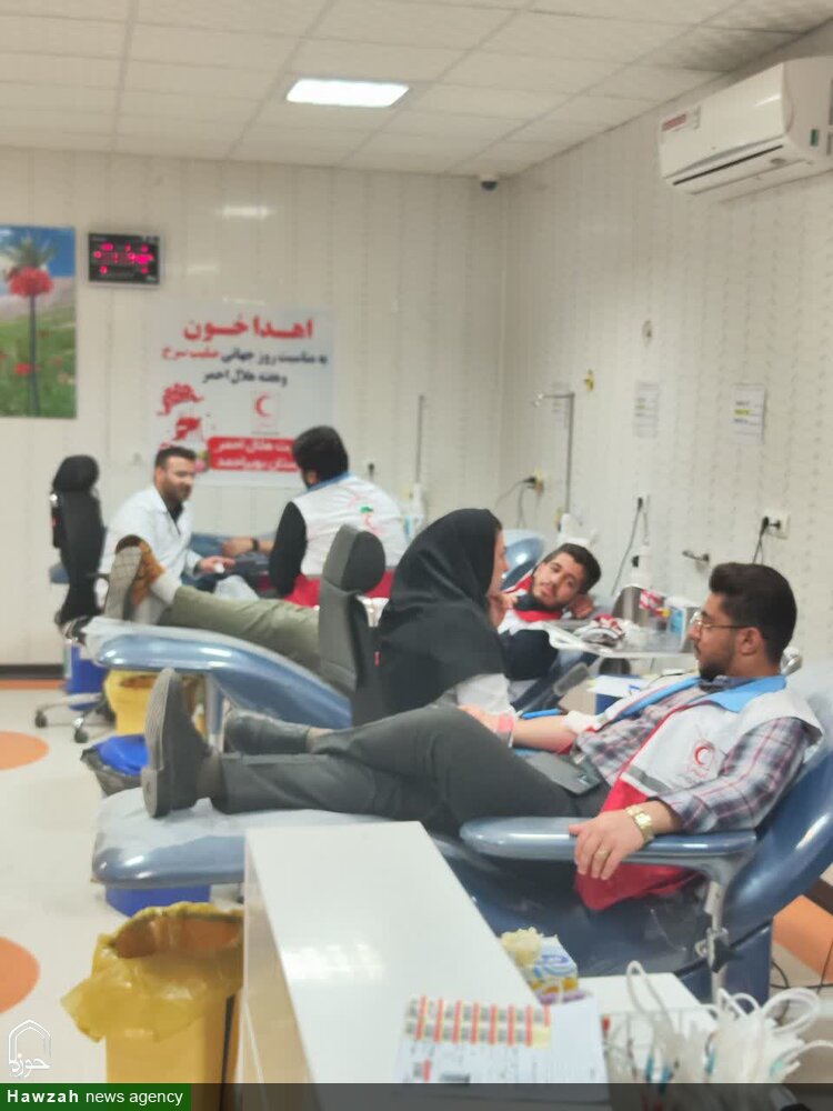 گره‌گشایی از نیازهای جامعه با اهدای خون گروه جهادی شهید میثمی