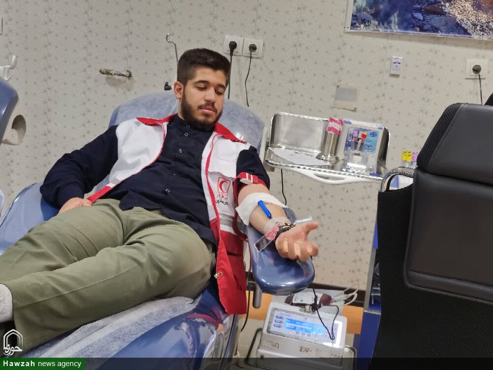 گره‌گشایی از نیازهای جامعه با اهدای خون گروه جهادی شهید میثمی