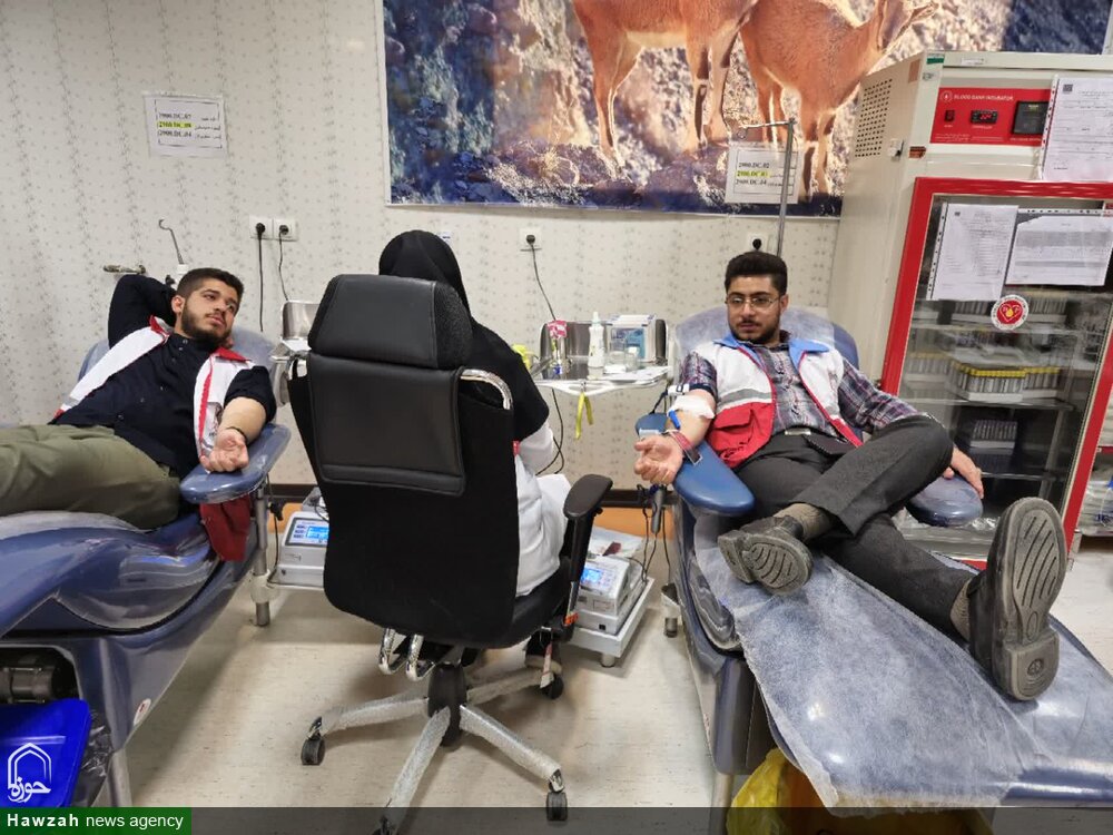 گره‌گشایی از نیازهای جامعه با اهدای خون گروه جهادی شهید میثمی