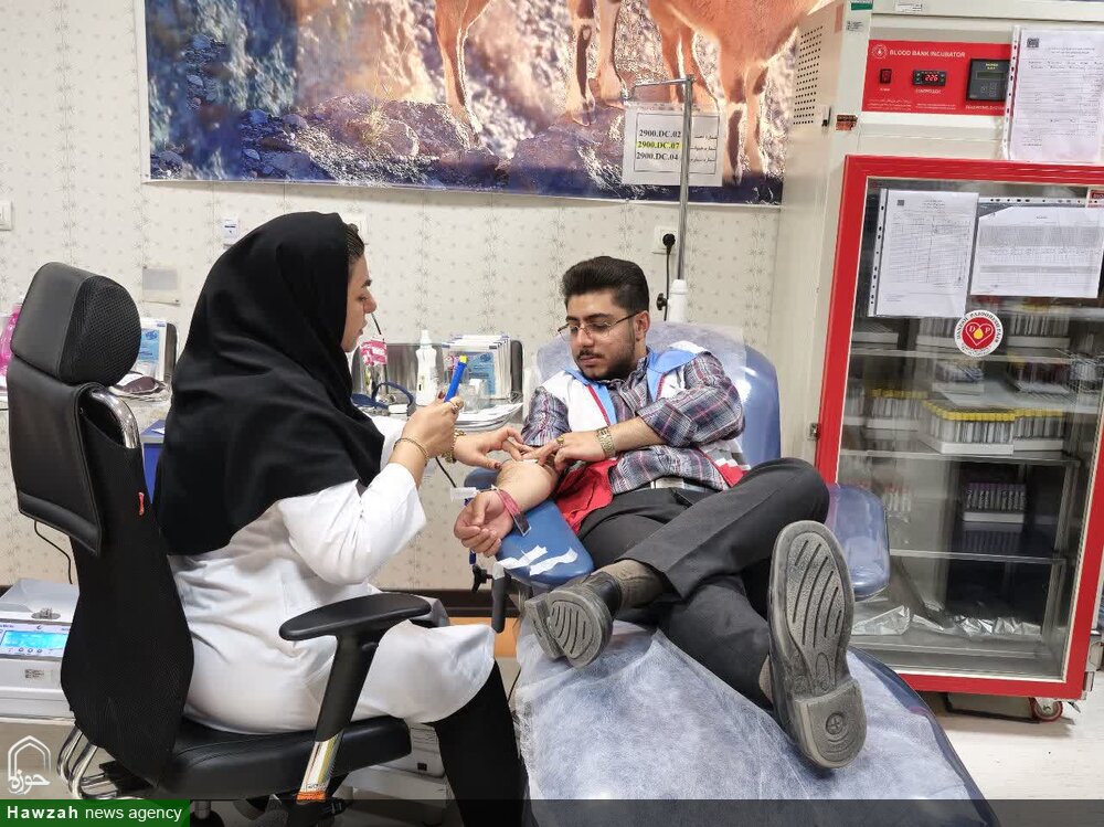 گره‌گشایی از نیازهای جامعه با اهدای خون گروه جهادی شهید میثمی