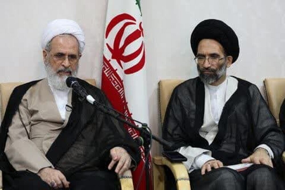 قدردانی امام جمعه کاشان از برپایی همایش یکصدمین سالگشت بازتأسیس حوزه علمیه قم