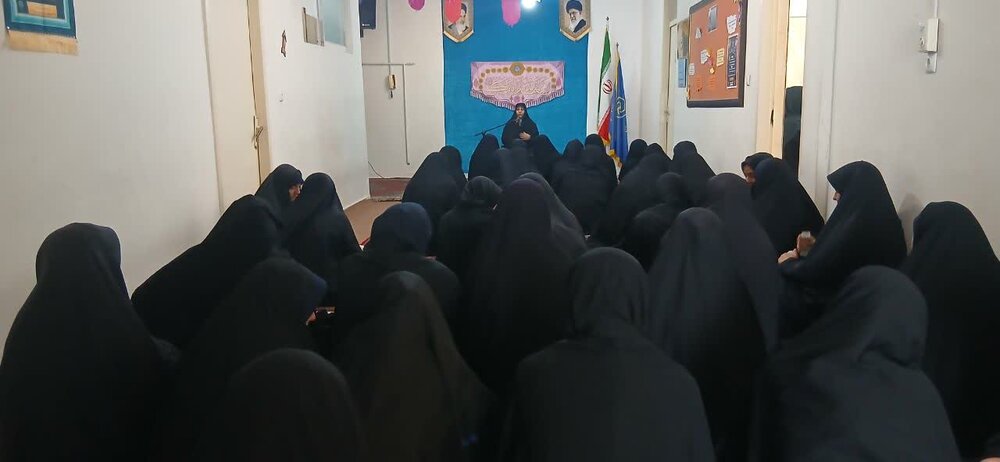 جلسه اخلاق با محوریت القاب امام رضا (ع) در مدرسه علمیه الهیه برگزار شد