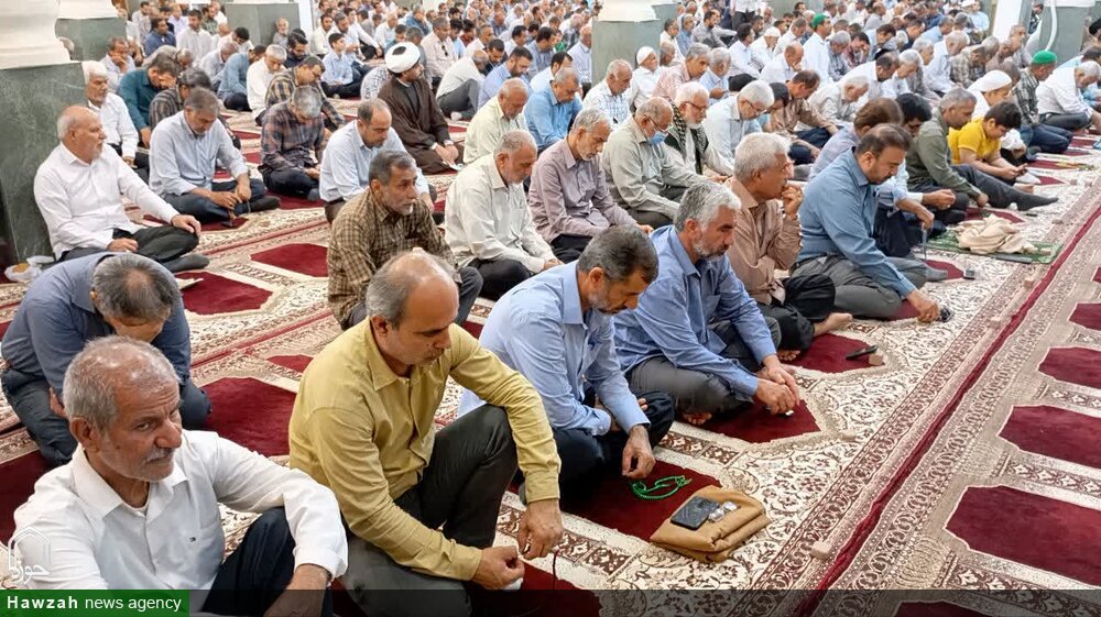 ایرانیان با هر عقیده و لباسی هرگز تسلیم آمریکا نخواهند شد