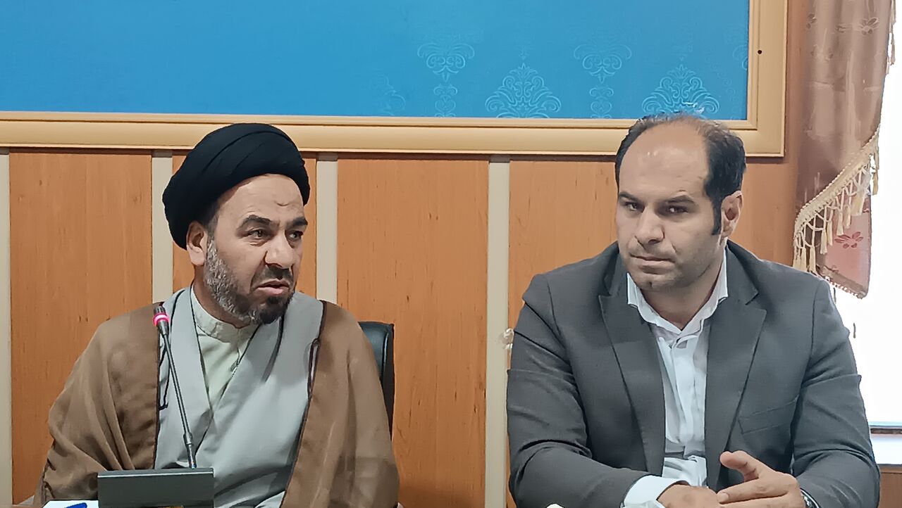 بزرگداشت شهدای خدمت نمادی از وفاق ملی است