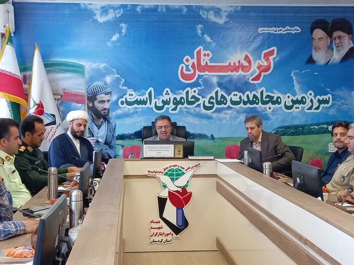شهدای خدمت تابلوی پرافتخار کشور هستند
