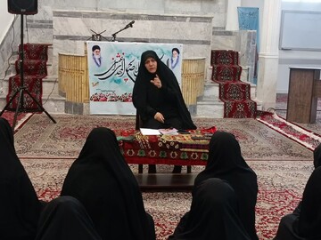 بررسی فقهی کاشت ناخن و تأثیر آن بر طهارت در مدرسه علمیه الزهراء(س) اراک