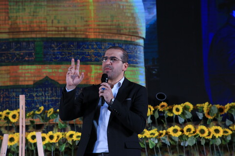 تصاویر / جشن بزرگ زیر سایه خورشید در بهارستان اصفهان