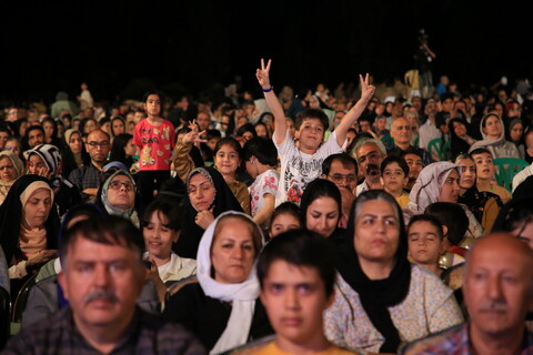 تصاویر / جشن بزرگ زیر سایه خورشید در بهارستان اصفهان
