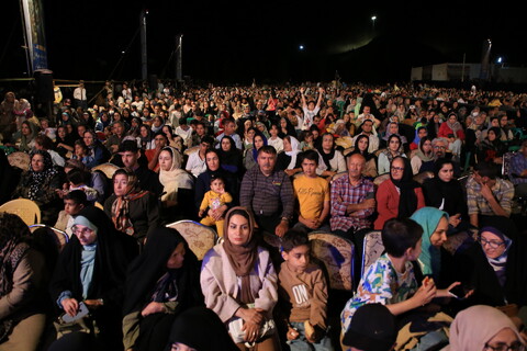 تصاویر / جشن بزرگ زیر سایه خورشید در بهارستان اصفهان