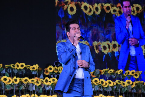 تصاویر / جشن بزرگ زیر سایه خورشید در بهارستان اصفهان