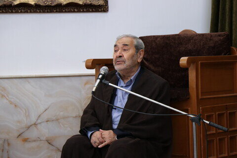 Imágenes / Ceremonia de celebración del cumpleaños del Imam Reza (P) en la oficina del Ayatolá Nouri Hamadani