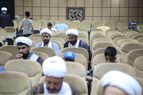 مراسم تجلیل از اساتید حوزه علمیه شهرستان بیرجند